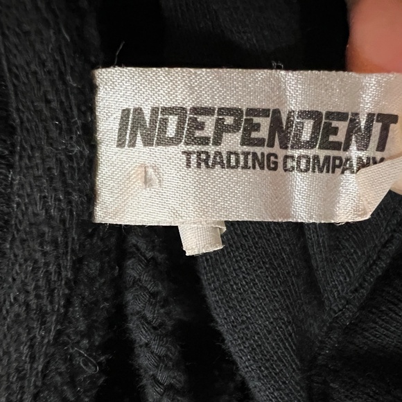 Smithereens Tour JOJI 2022 Black Hoodie Zip Up Size L Cotton Blend Band Festival - Picture 5 of 6